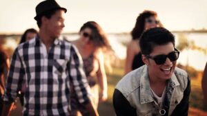 Léo Brandão – Teu Amor não tem fim (Clipe Oficial)