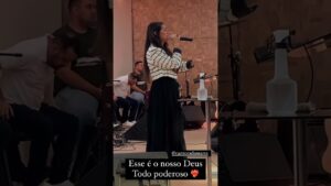 Damares ministrando ao vivo em Sapiranga- Rio Grande do Sul 2023