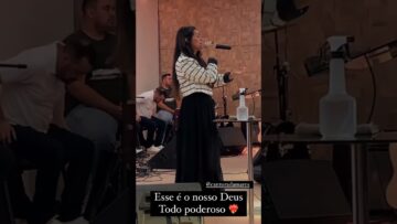 Damares ministrando ao vivo em Sapiranga- Rio Grande do Sul