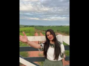 Damares revisita o lugar onde morou durante sua adolescência e deixa mensagem de esperança