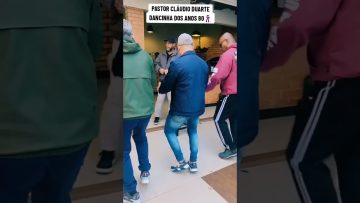 Pastor Claudio Duarte Dançando? Parece ou não? Kkk #pastorclaudioduarte #claudioduarte