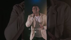 Uma oração em forma de música! Veja o clipe “Eu Preciso Tanto” de Samuel Sabinno e Misais Oliveira