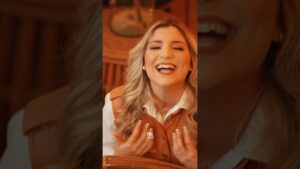 Céu aberto e fogo do Espírito! Assista “Incendeia”, lançamento da Marianna Goes agora! 🔥✨ #MKMusic