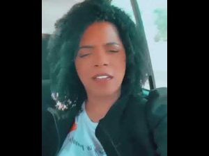 Kemilly Santos cantando #Superação
