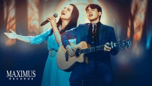Nicolas Henrique & Giselli Cristina – Quando Todo Mundo Foi Embora Deus Ficou (Clipe Oficial)