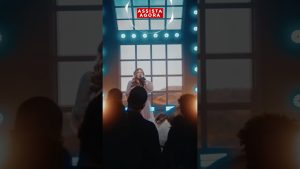 Há poder na oração! 🙏 Já está disponível o novo clipe de Sarah Farias “Eu Posso Orar Por Você”.